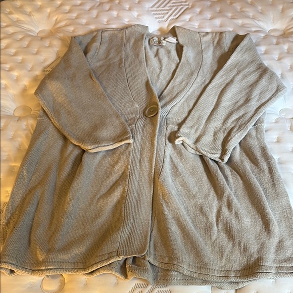 Only Necessities Gray Cardigan Sweater - Picture 1 of 6